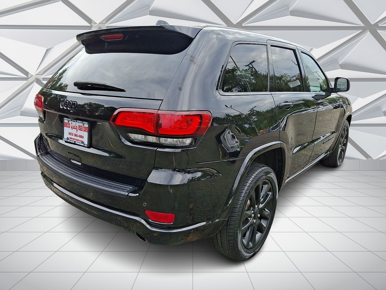 Used 2021 Jeep Grand Cherokee Laredo X AWD/4WD image 10