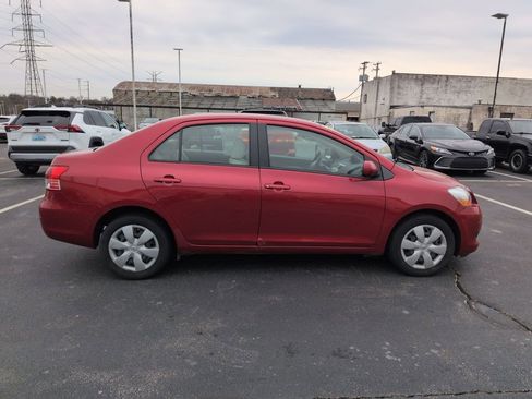 Used 2008 Toyota Yaris Base image 7