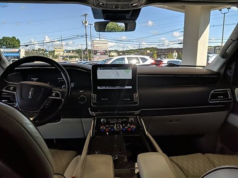 Used 2019 Lincoln Navigator L Black Label w/ Cargo Package image 13