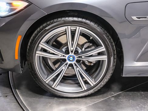 Used 2022 BMW 330e w/ Driving Assistance Package RWD image 10
