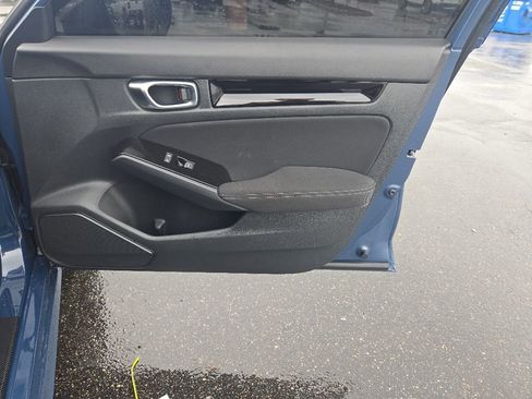 Used 2025 Honda Civic Sport image 33