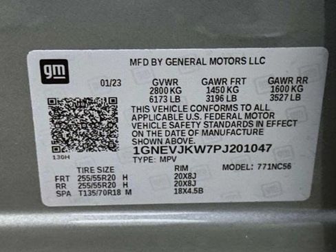 Used 2023 Chevrolet Traverse RS AWD/4WD image 36