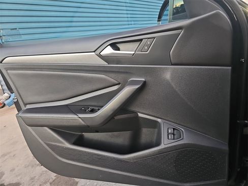 Used 2024 Volkswagen Jetta SE image 26