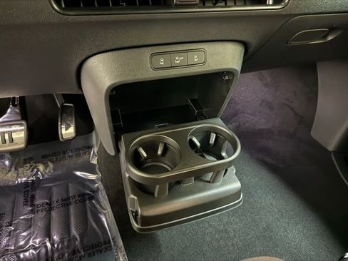 New 2025 Volkswagen ID. Buzz Pro S image 24