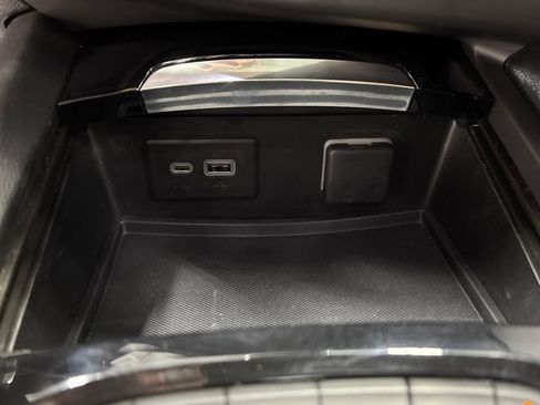 Used 2023 Buick Envision Essence w/ Sport Touring Package AWD/4WD image 26