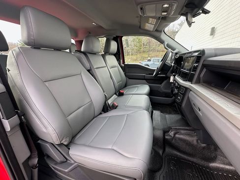 New 2026 Ford F250 XL w/ XL Chrome Package image 20