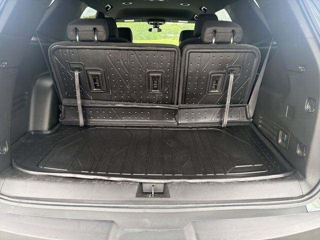 Used 2023 Chevrolet Traverse LT w/ LPO, Floor Liner Package AWD/4WD image 27