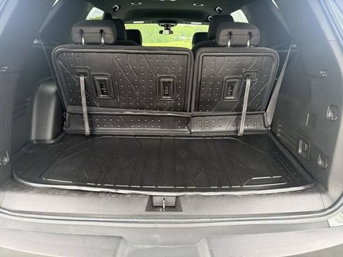 Used 2023 Chevrolet Traverse LT w/ LPO, Floor Liner Package AWD/4WD image 27