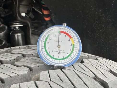 Used 2026 Ford F250 Lariat w/ FX4 Off-Road Package image 36