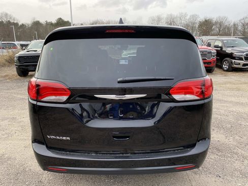 New 2026 Chrysler Voyager LX image 4