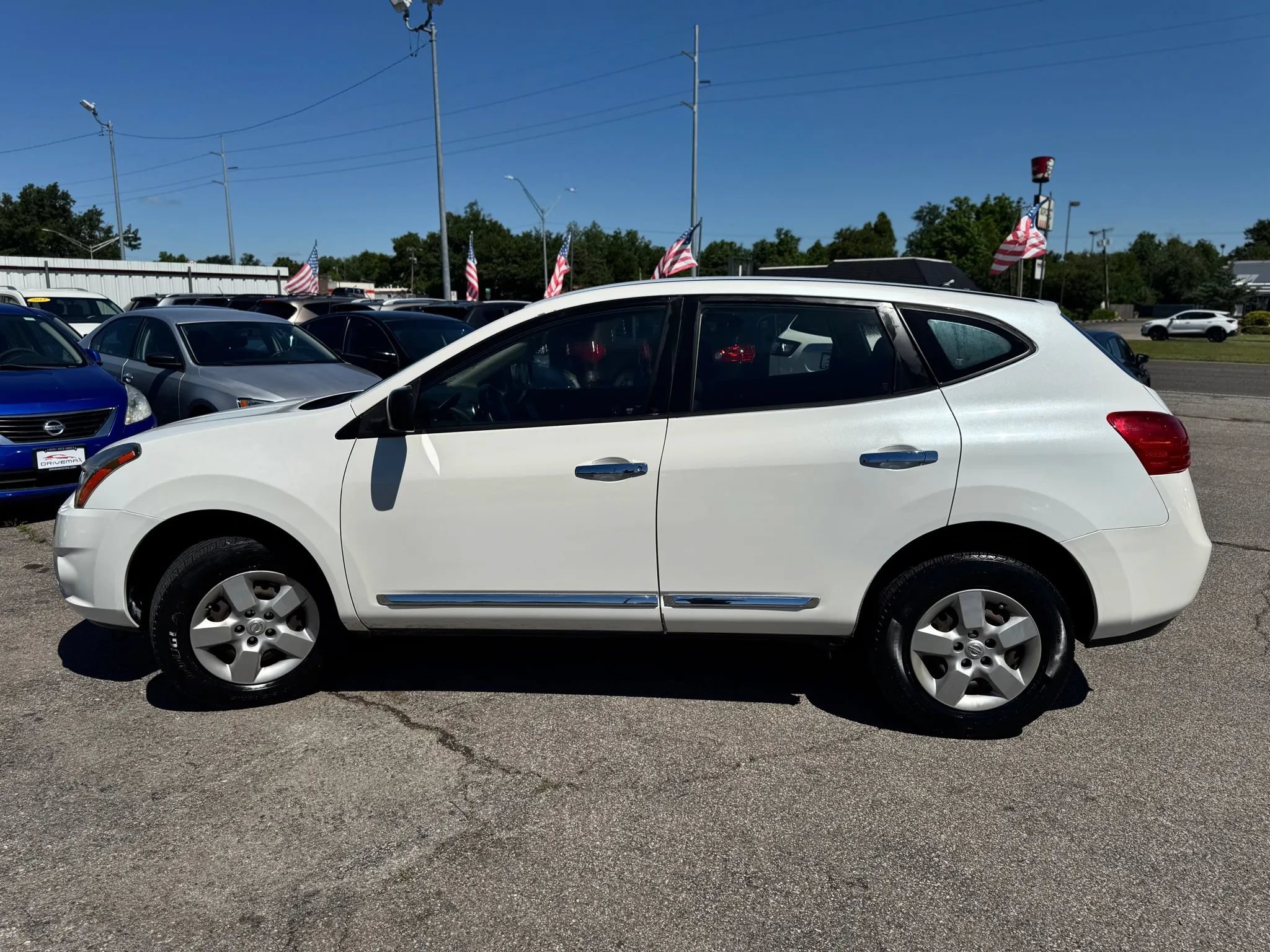 Used 2015 Nissan Rogue S FWD image 8