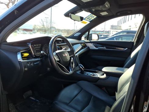 Used 2023 Cadillac XT6 Premium Luxury w/ Technology Package image 18