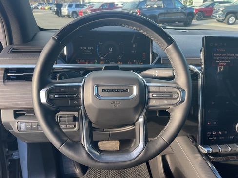 Used 2024 GMC Sierra EV Denali image 17