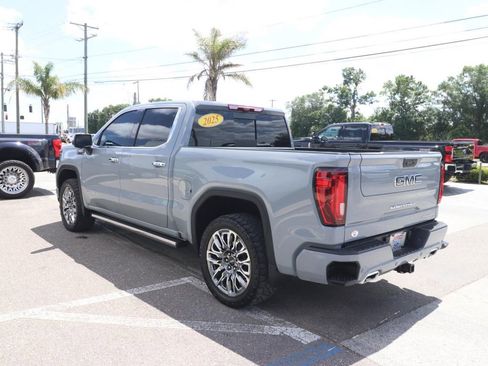 Used 2025 GMC Sierra 1500 Denali Ultimate image 10