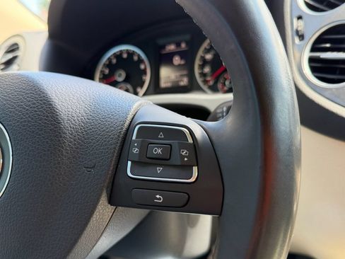 Used 2017 Volkswagen Tiguan S AWD/4WD image 22