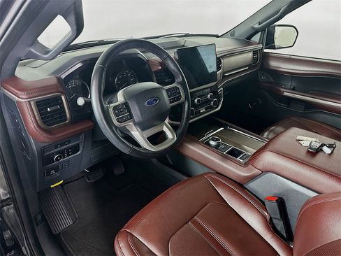 Used 2024 Ford Expedition Max Limited image 29