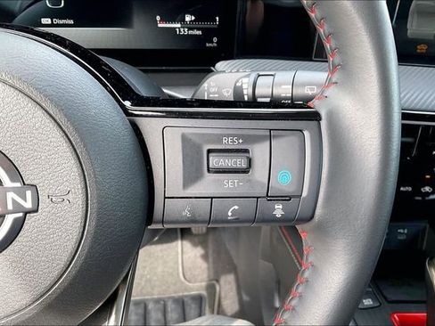Certified 2025 Nissan Kicks SR w/ Interior Electronics Package FWD image 17