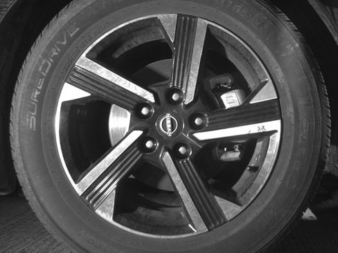 Used 2025 Nissan Sentra SV FWD image 13