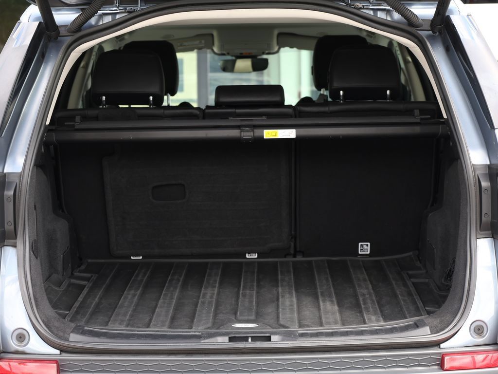 Used 2021 Land Rover Discovery Sport S AWD/4WD image 8