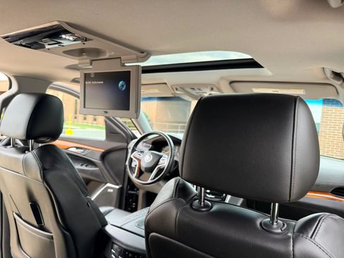 Used 2015 Cadillac Escalade Premium AWD/4WD image 21