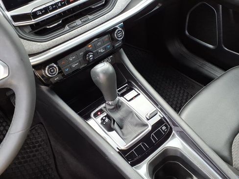 Used 2023 Jeep Compass Latitude w/ Convenience Group image 17