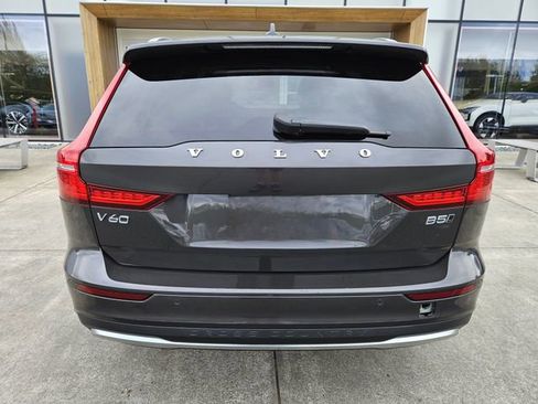 Certified 2025 Volvo V60 B5 Cross Country Plus AWD/4WD image 6