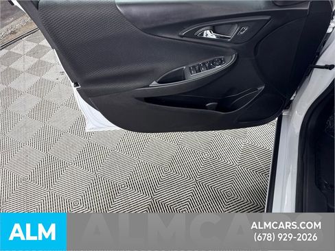 Used 2024 Chevrolet Malibu LT image 11