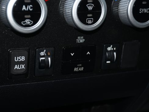 Used 2018 Toyota Sequoia TRD Sport image 15