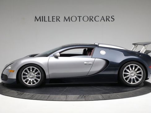 Used 2006 Bugatti Veyron image 3