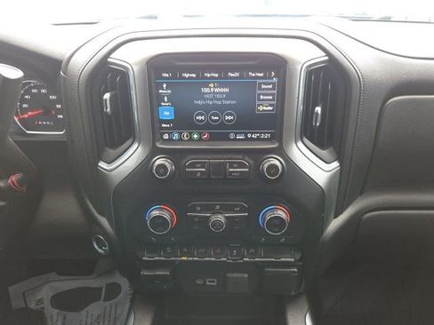 Used 2020 Chevrolet Silverado 1500 LT Trail Boss image 22