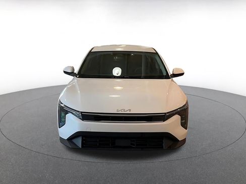 Used 2025 Kia K4 LXS image 4