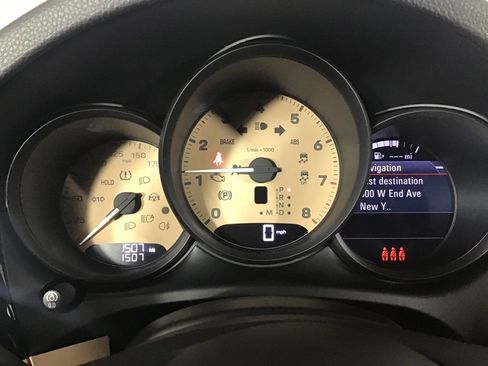 Certified 2026 Porsche Macan AWD/4WD image 31