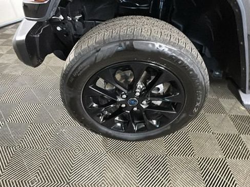 Used 2024 Jeep Wrangler Unlimited Sahara AWD/4WD image 8