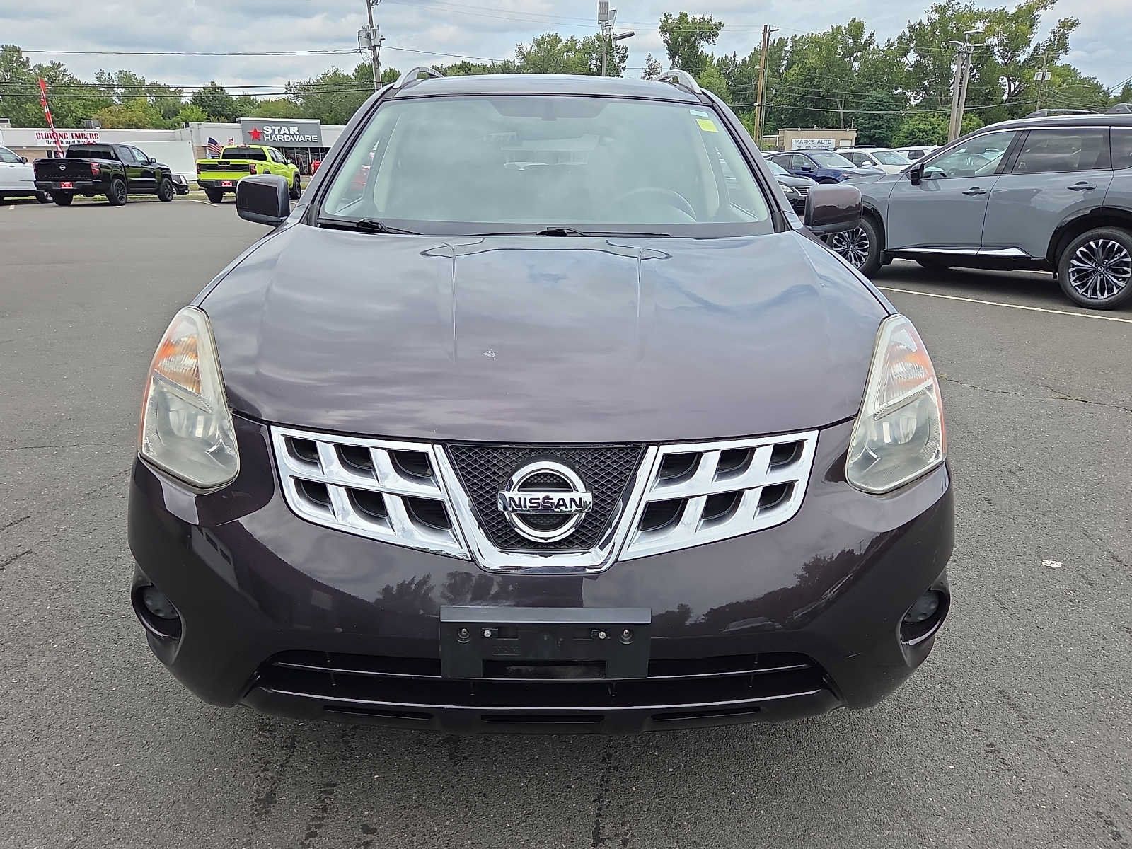 Used 2013 Nissan Rogue SV AWD/4WD image 2