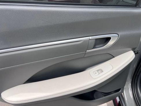 Used 2023 Hyundai Sonata Limited FWD image 48