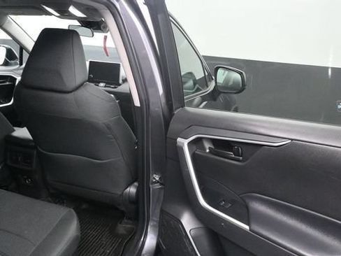Used 2023 Toyota RAV4 LE AWD/4WD image 11