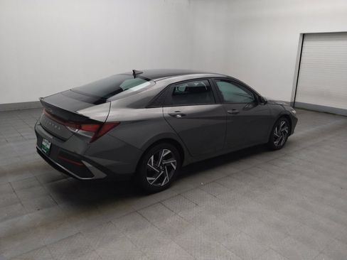 Used 2025 Hyundai Elantra Sport FWD image 10