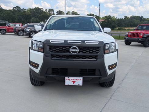 Used 2025 Nissan Frontier S w/ S Utility Package RWD image 9
