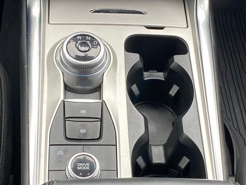 Used 2023 Ford Explorer Platinum w/ Technology Package image 12