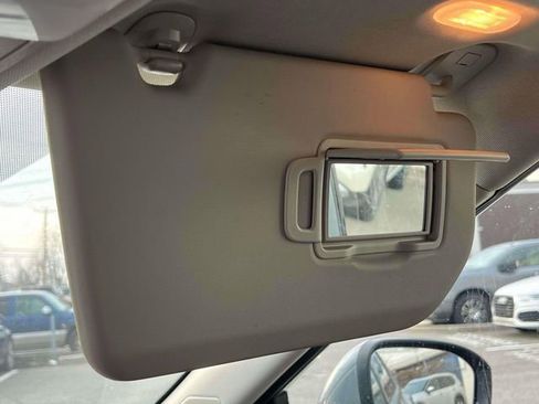 Used 2023 Nissan Rogue SL w/ SL Premium Package image 27