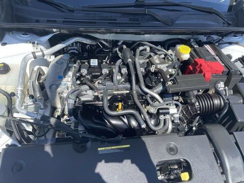Used 2024 Nissan Sentra SV FWD image 28