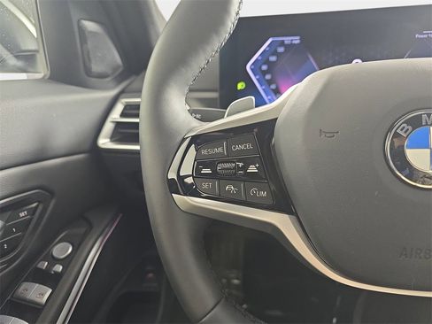 Used 2025 BMW 330i xDrive Sedan w/ Premium Package image 20