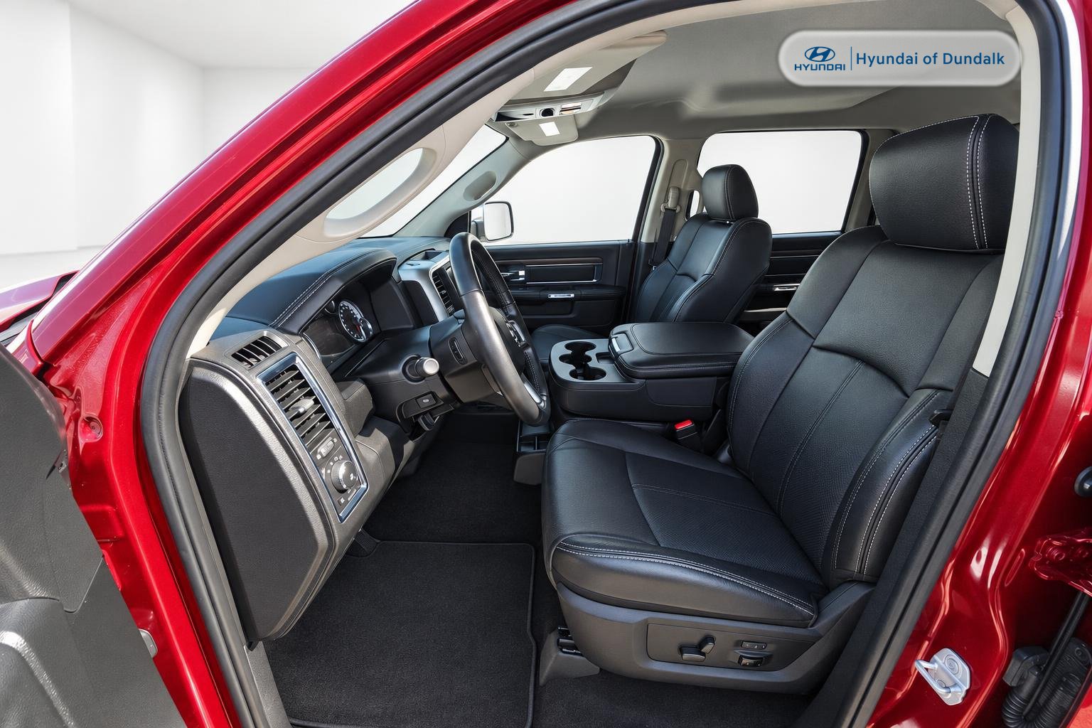Used 2018 RAM 1500 Laramie w/ Convenience Group AWD/4WD image 5