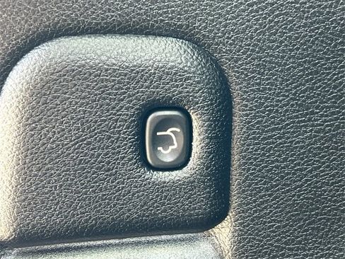 Used 2021 Jeep Grand Cherokee Freedom Edition image 37