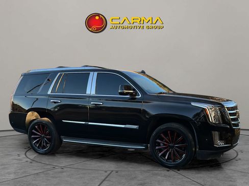 Used 2017 Cadillac Escalade Luxury image 10