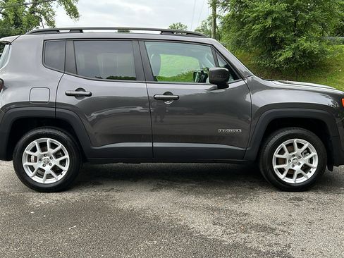 Certified 2021 Jeep Renegade Latitude image 2