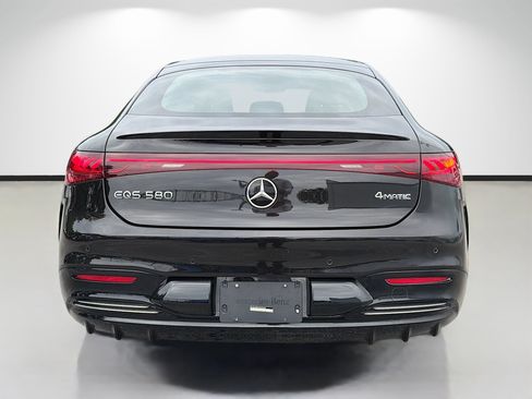 Used 2022 Mercedes-Benz EQS 580 4MATIC Sedan image 4