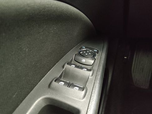 Used 2019 Ford Fusion SE image 27