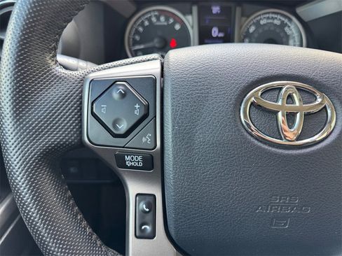 Used 2020 Toyota Tacoma SR5 image 21