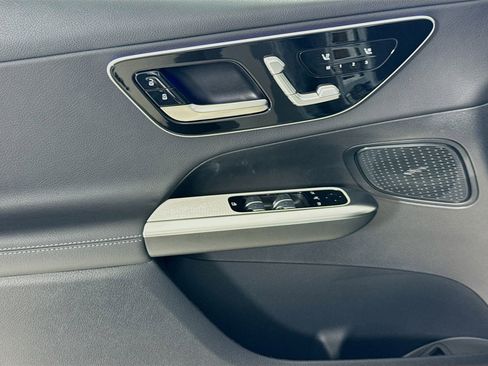 New 2026 Mercedes-Benz GLC 300 image 18